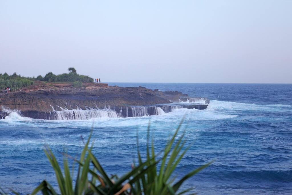 Villa Lumba Lumba - Oceanfront & Spectacular View! Lembongan Buitenkant foto